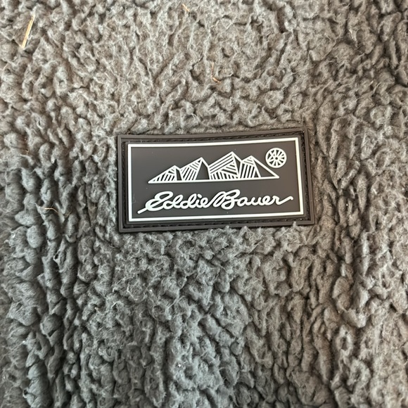 Reversible Eddie Bauer boys winter coat. Size 4 XXS - Picture 5 of 5